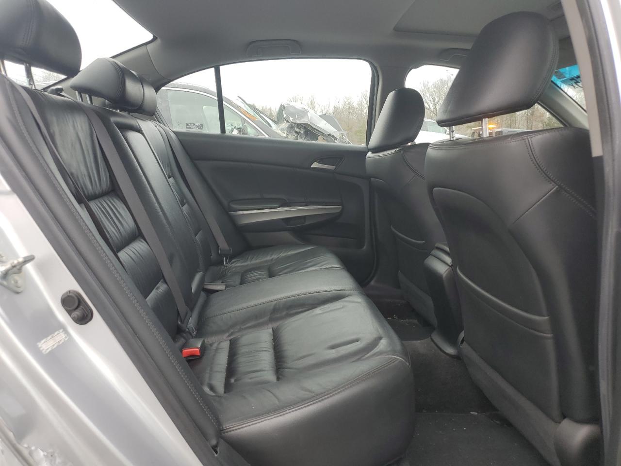 2009 Honda Accord - Image 10
