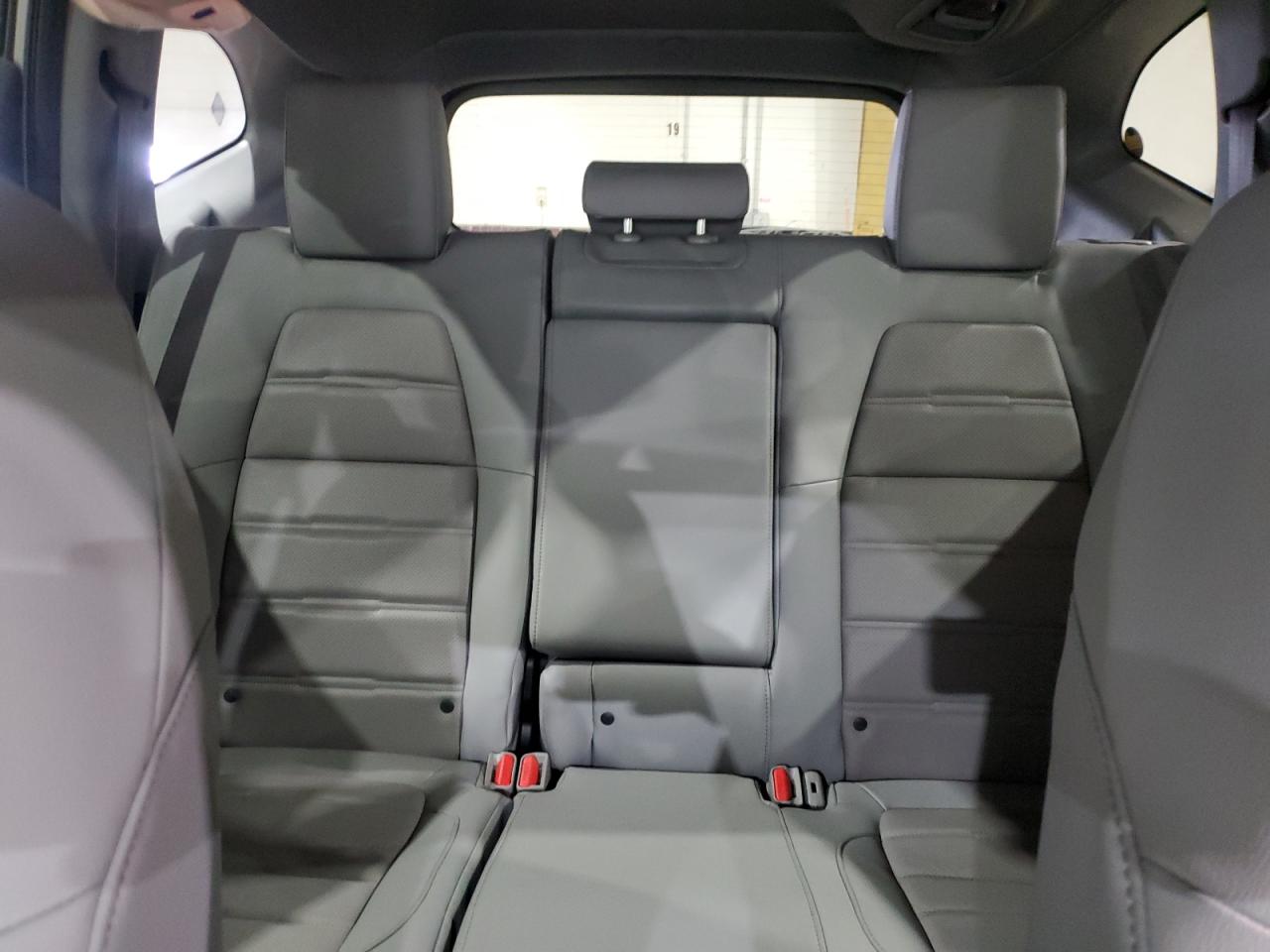2018 Honda CR-V - Image 10
