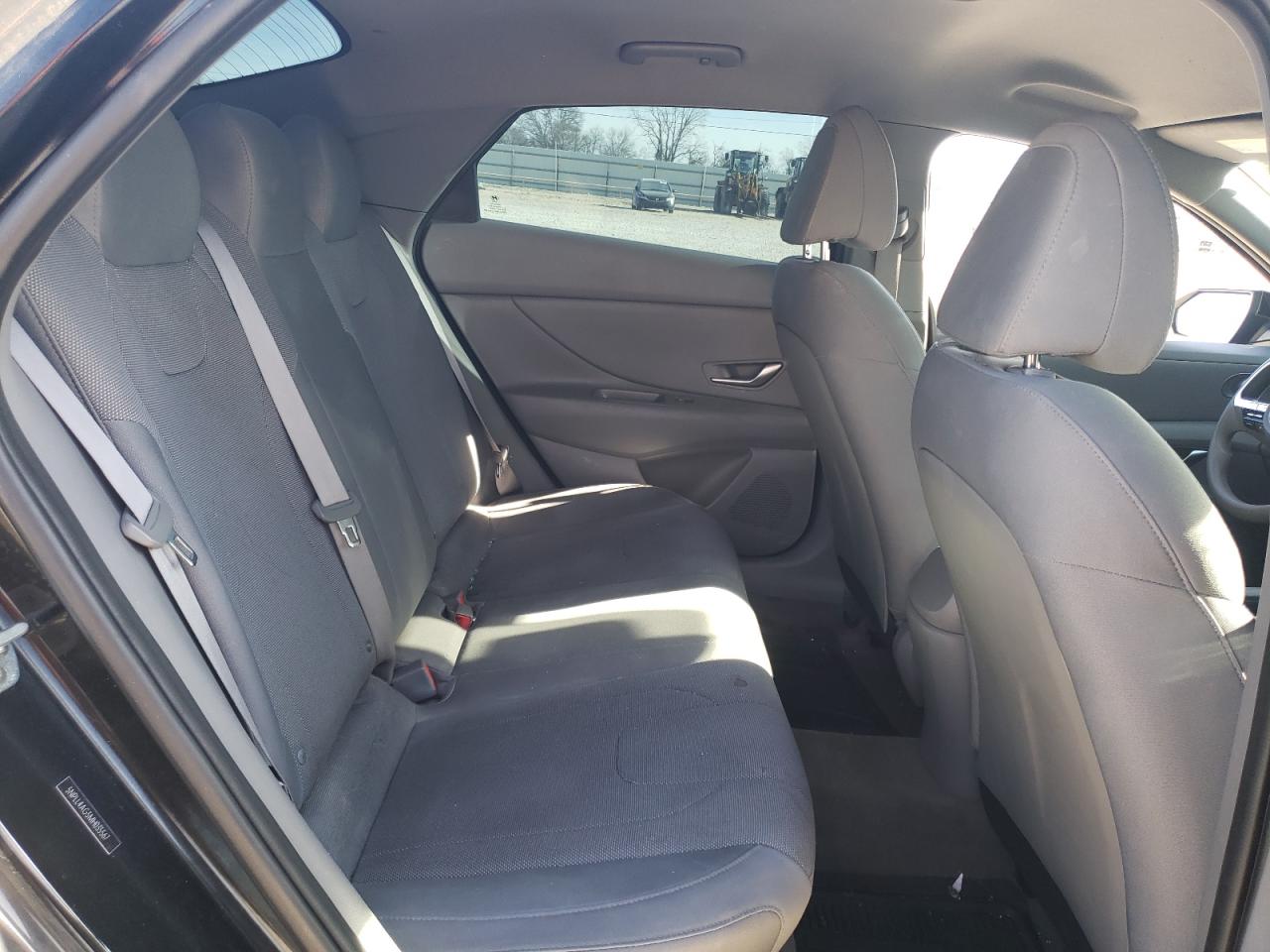 2021 Hyundai Elantra - Image 10