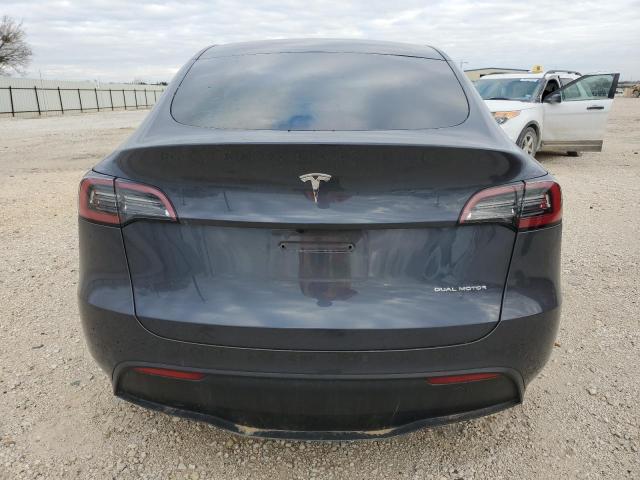  TESLA MODEL Y 2023 Серый