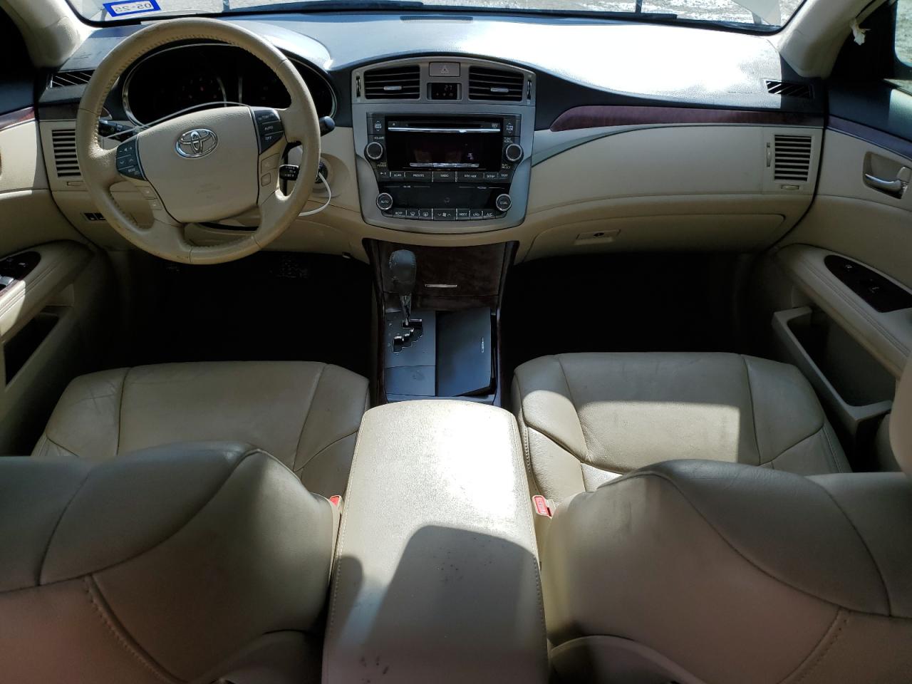 2012 Toyota Avalon - Image 8