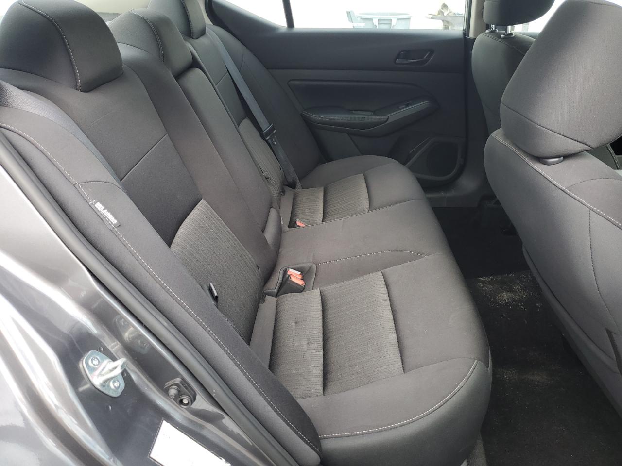 2024 Nissan Altima - Image 10