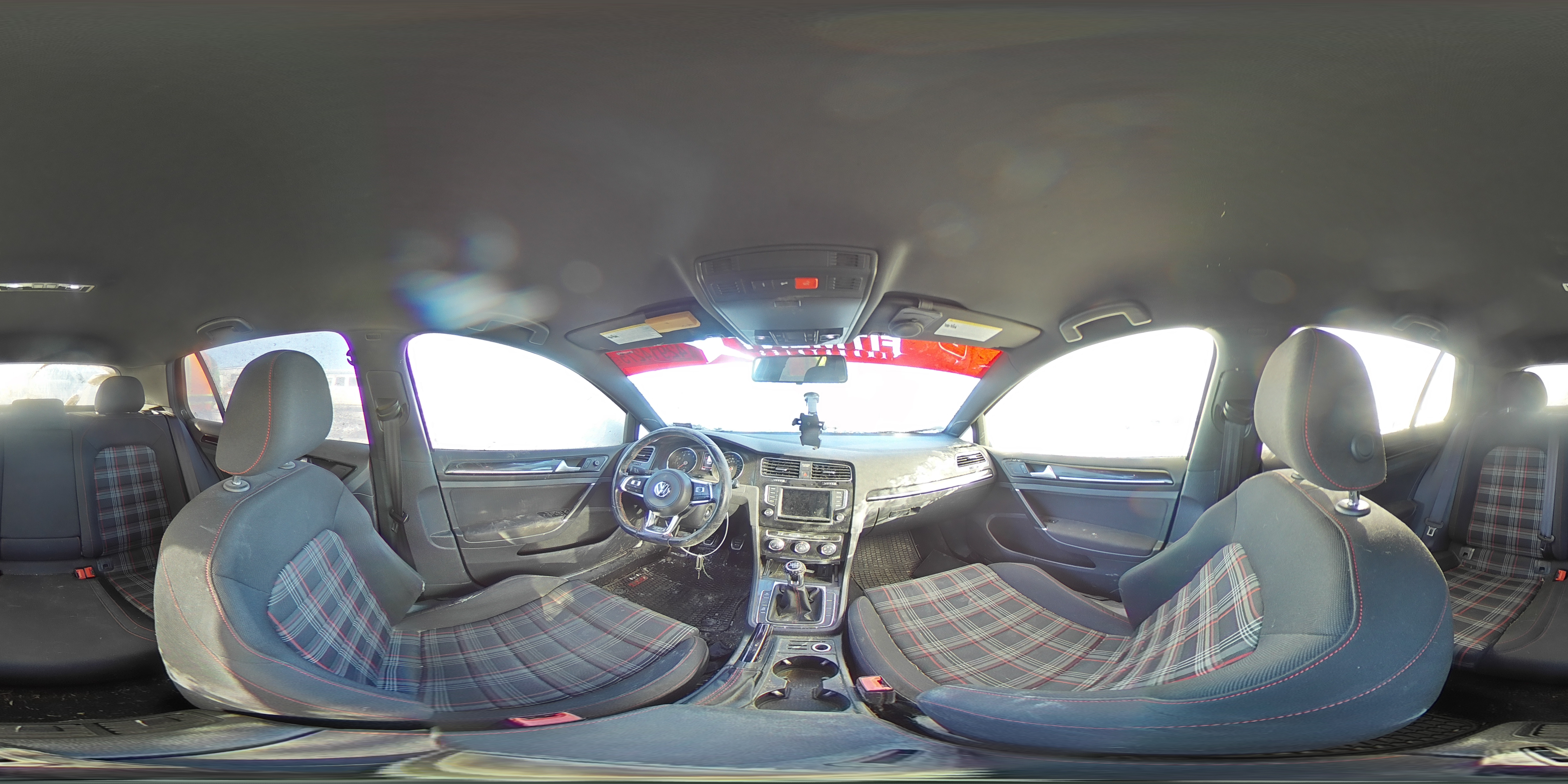 2017 Volkswagen GTI - Image 13