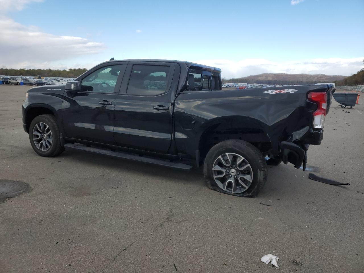 2022 Chevrolet Silverado - Image 2