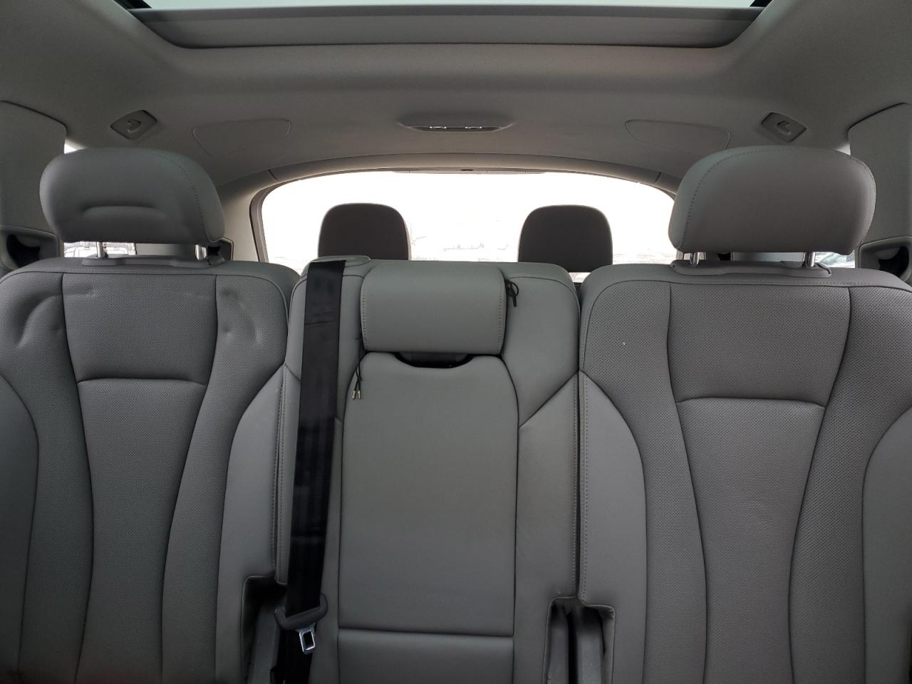 2022 Audi Q7 - Image 10