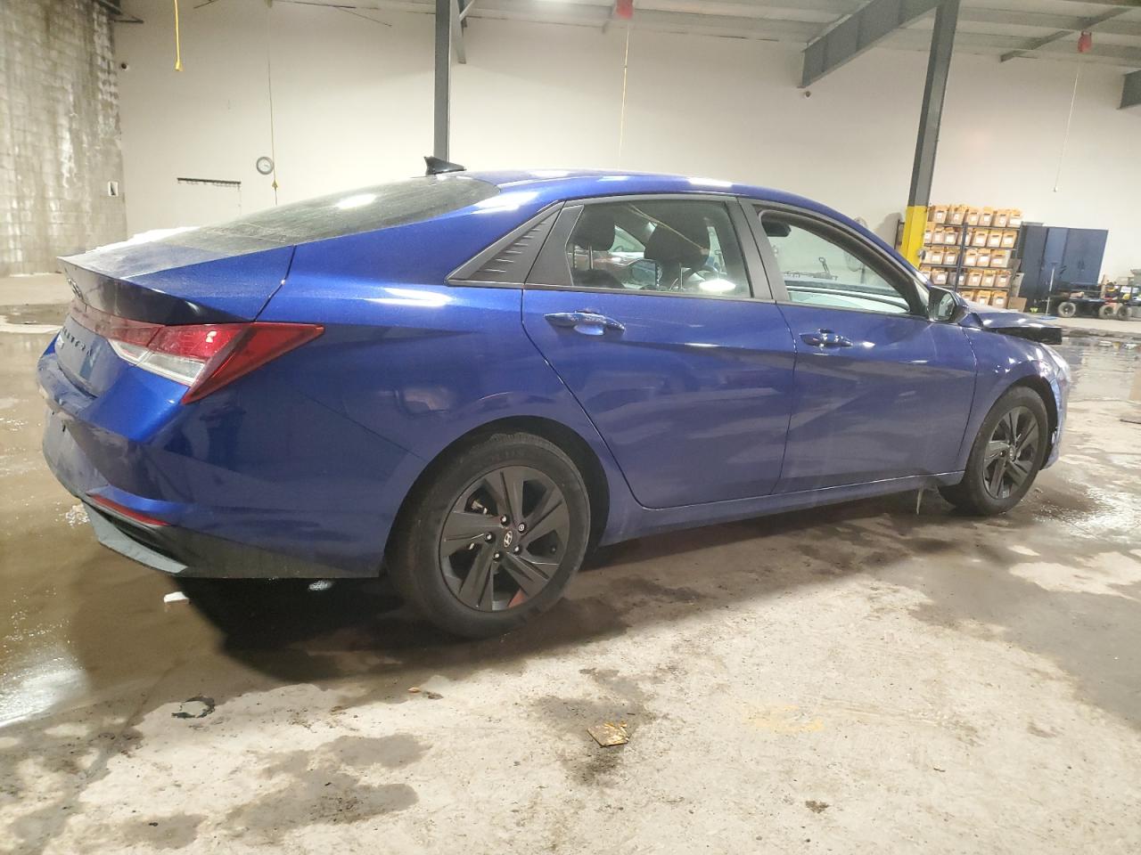 2021 Hyundai Elantra - Image 3