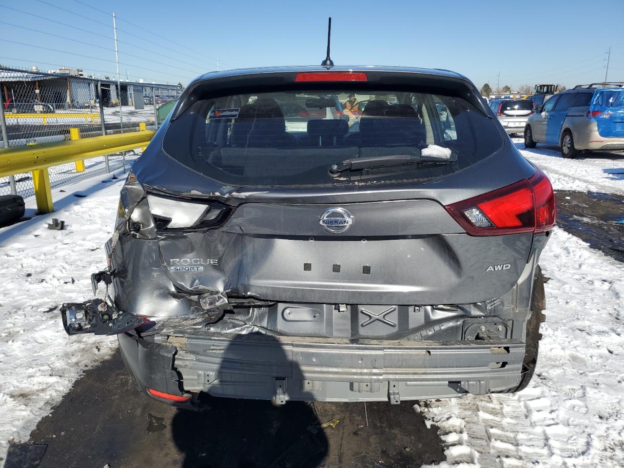 2018 Nissan Rogue - Image 6
