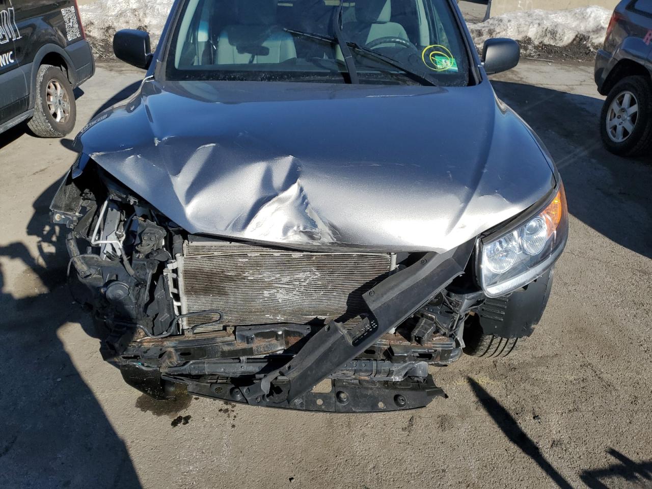 2012 Hyundai Santa Fe - Image 12