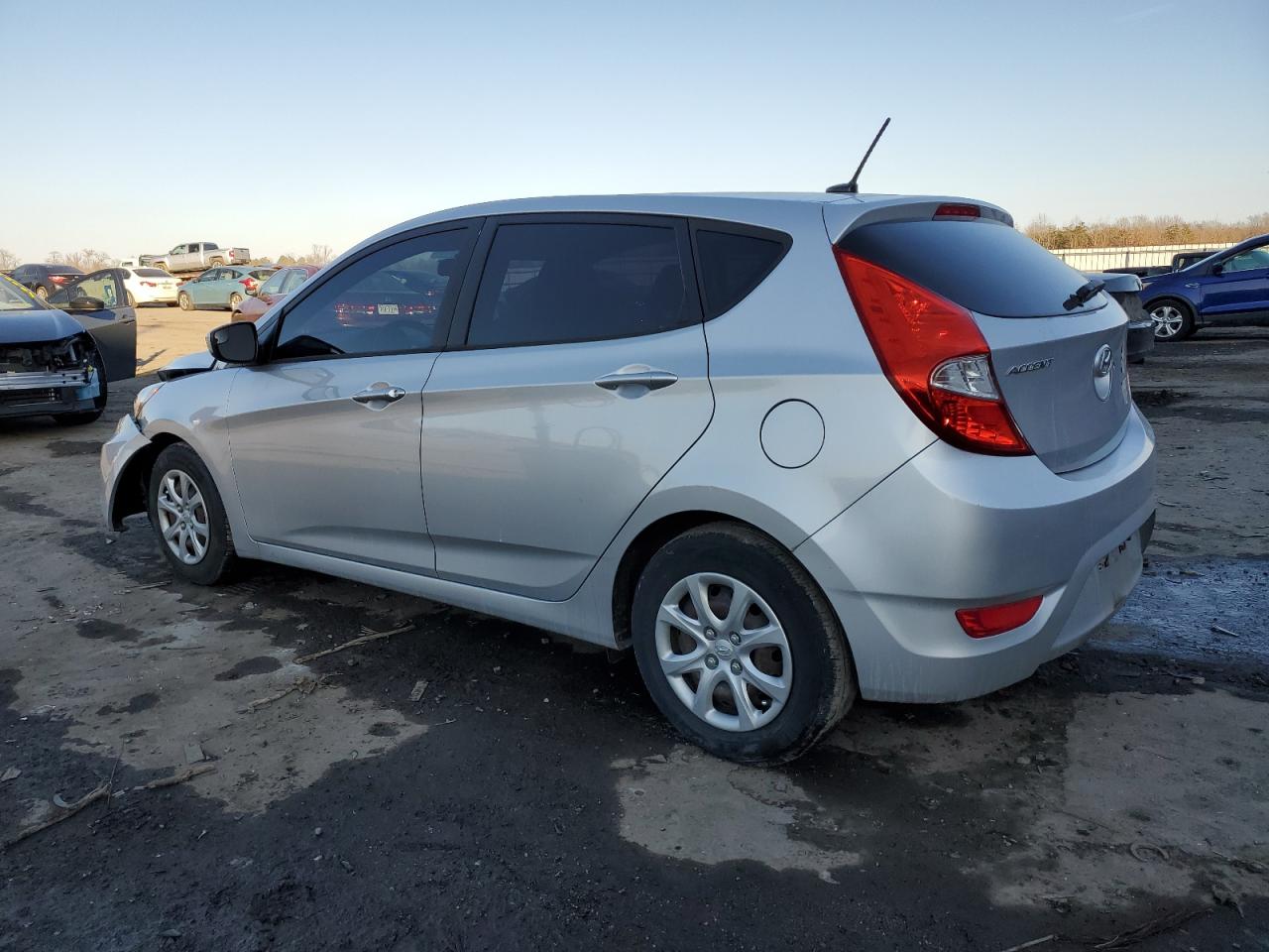 2014 Hyundai Accent - Image 2