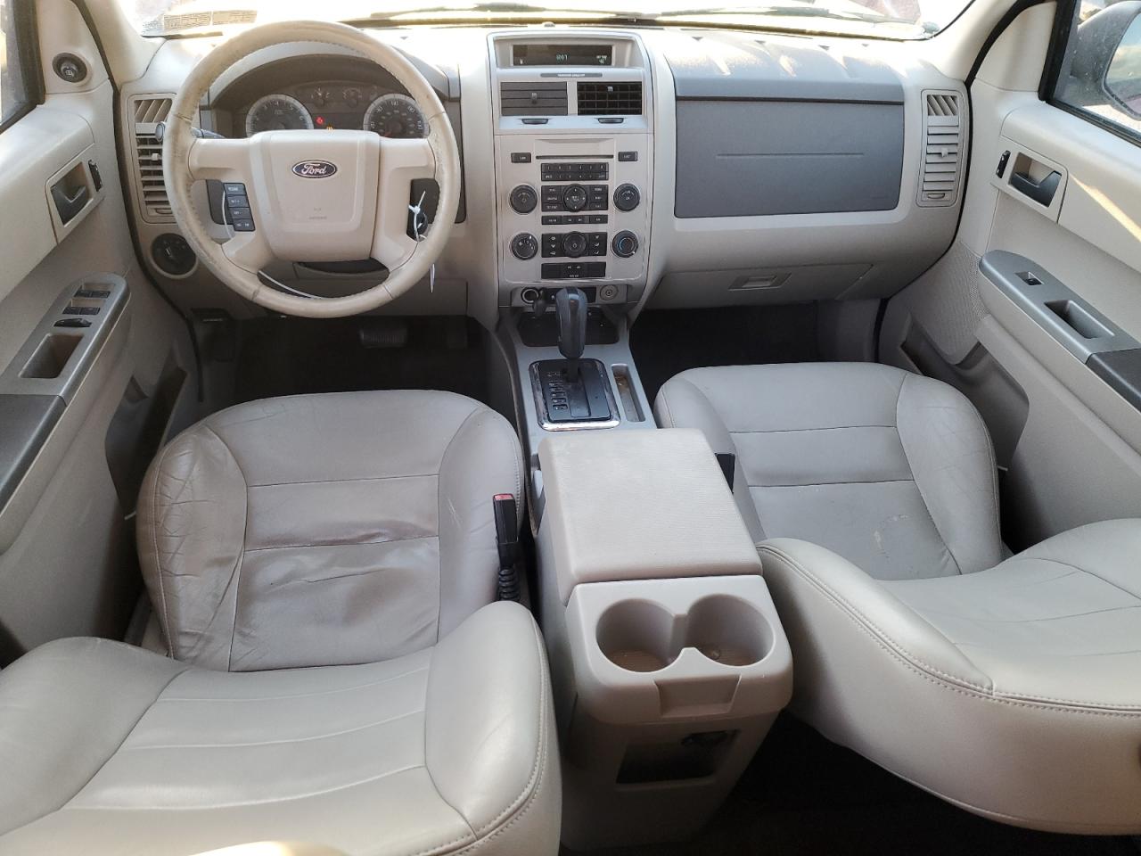 2008 Ford Escape - Image 8