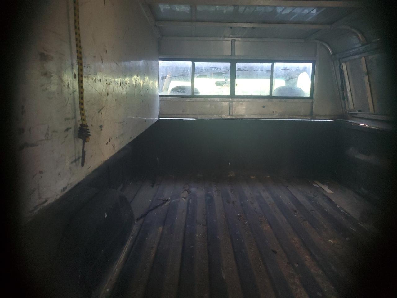 2000 Chevrolet Silverado K2500 VIN: 1GCGK24U7YE173174 Lot: 86401474