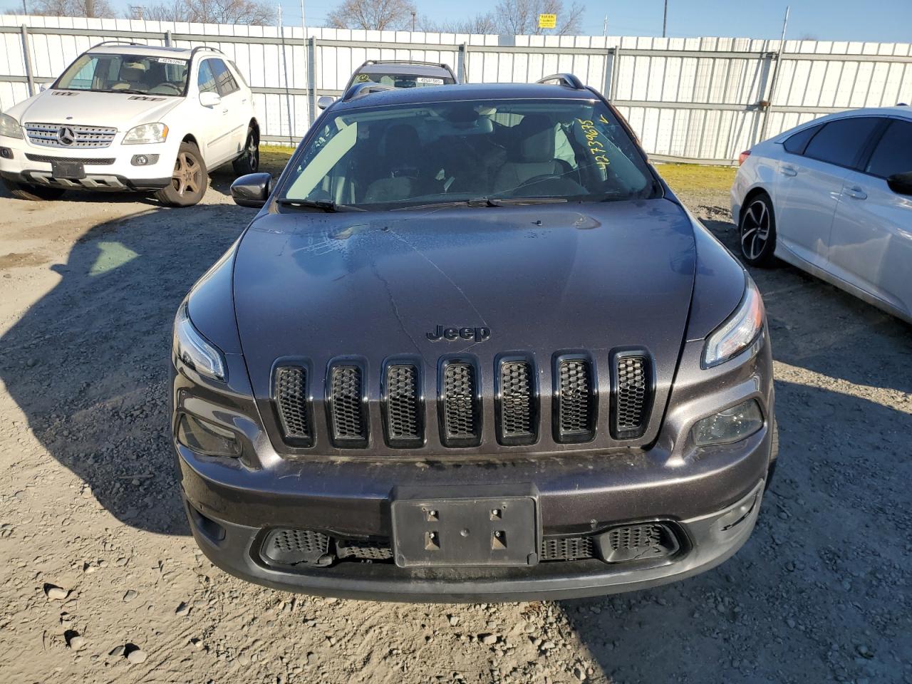 2016 Jeep Grand Cherokee - Image 5