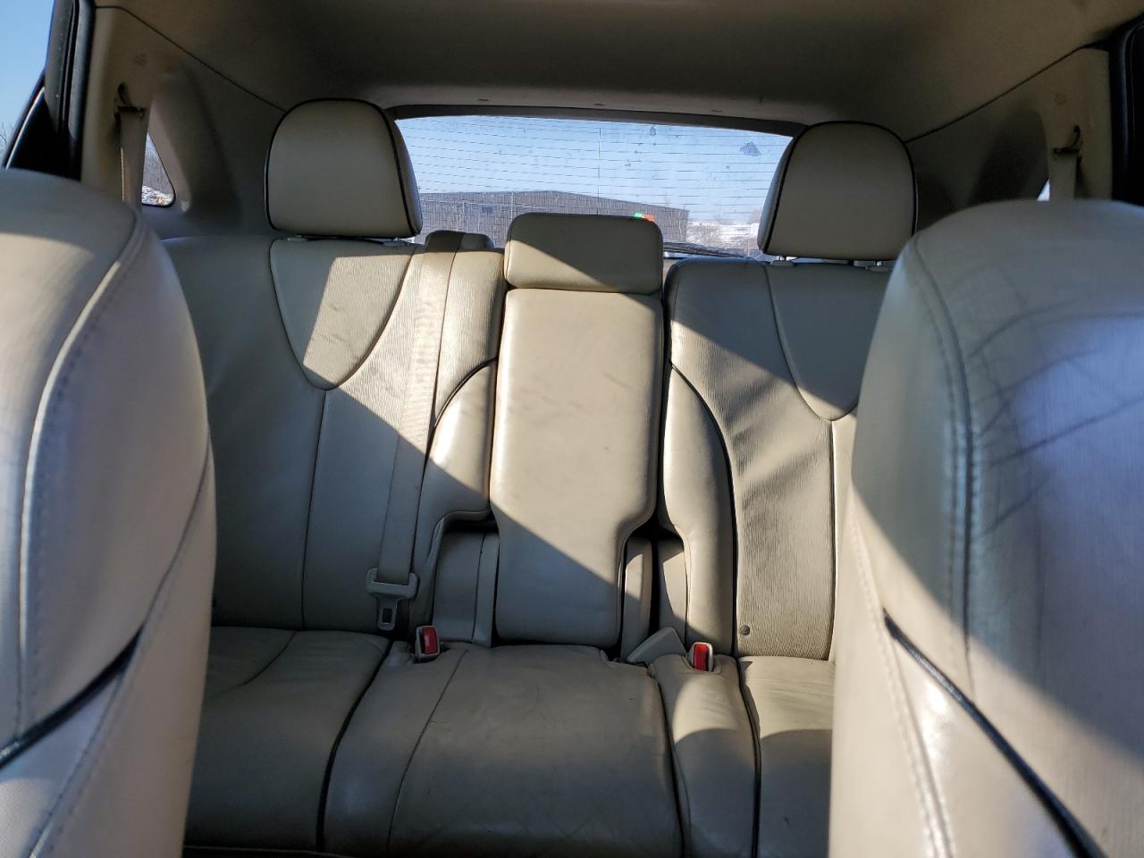 2011 Toyota Venza - Image 10
