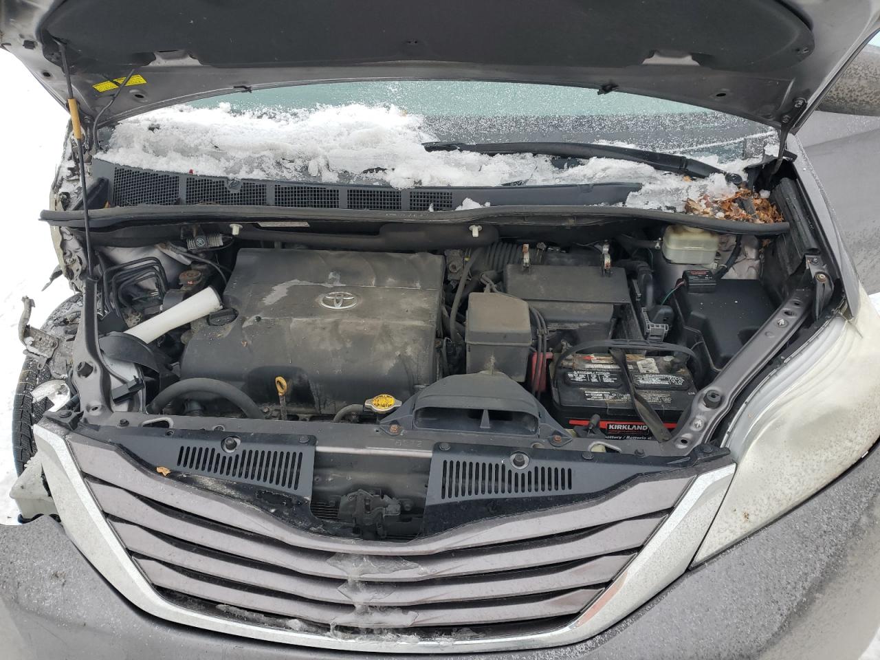 2015 Toyota Sienna - Image 12