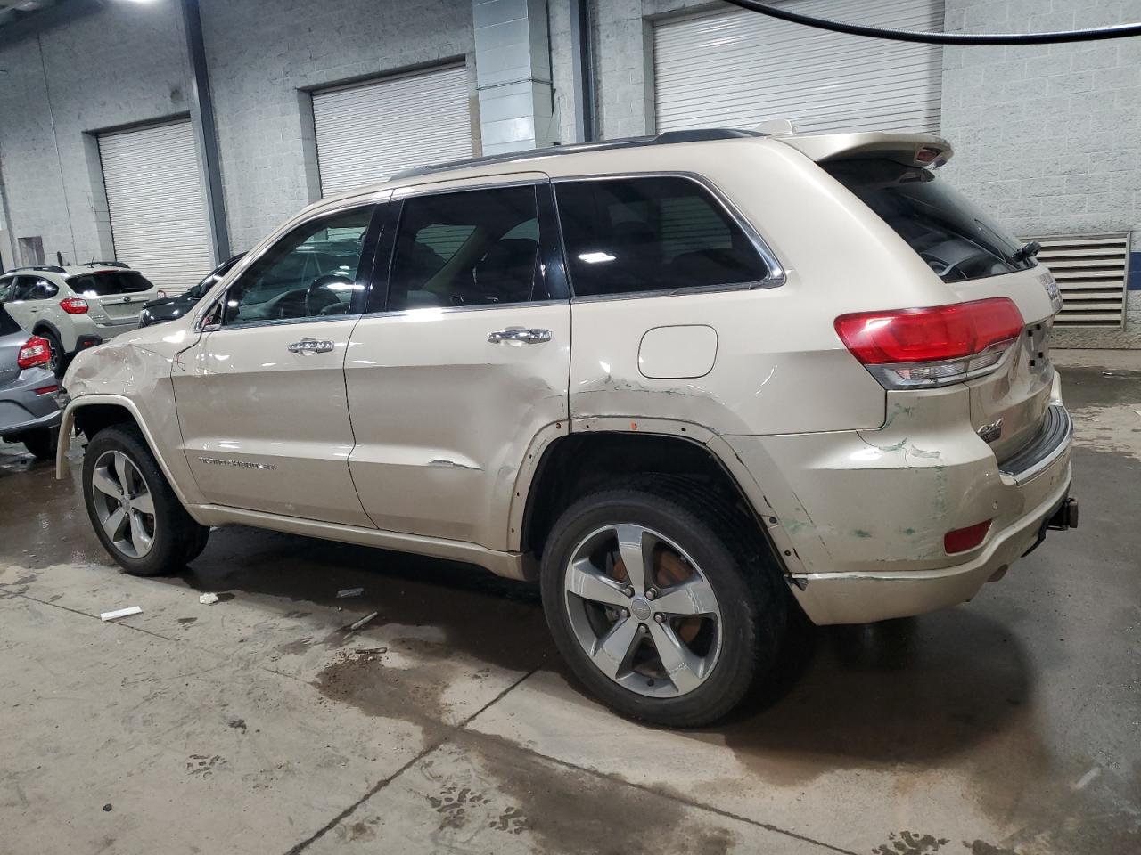 2015 Jeep Grand Cherokee - Image 2
