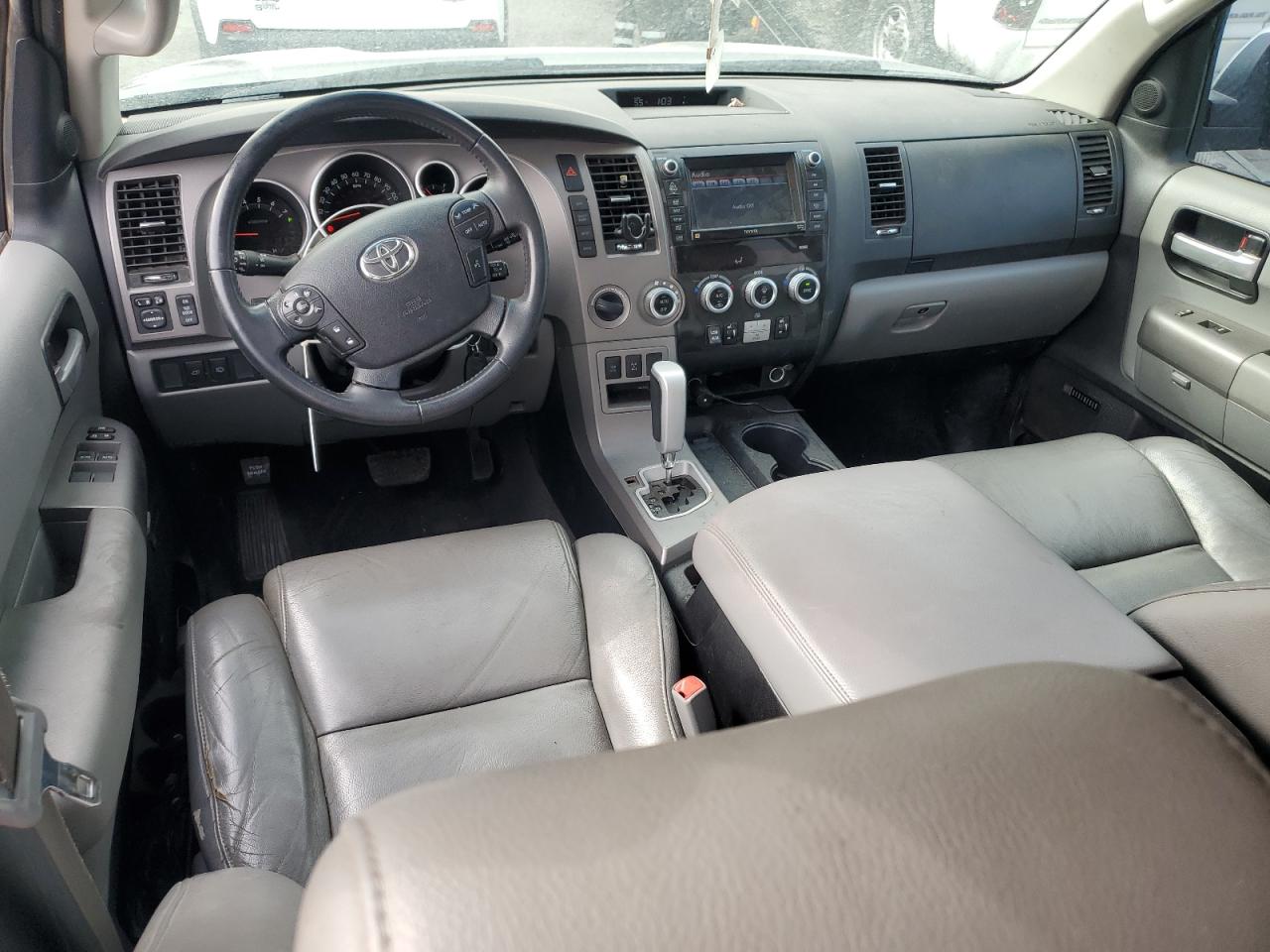 2012 Toyota Sequoia - Image 8