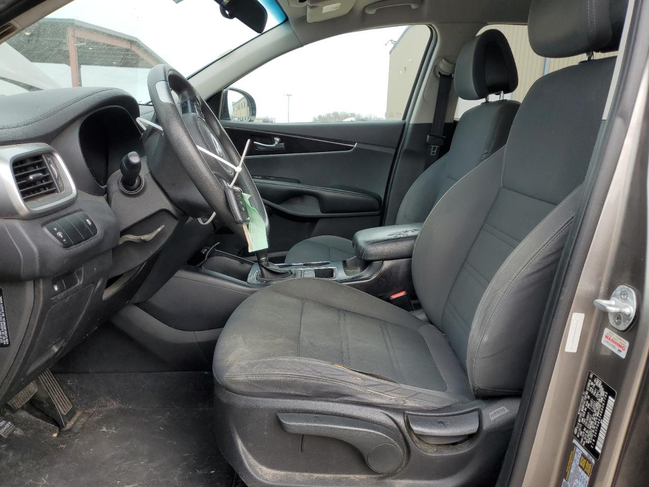 2016 Kia Sorento - Image 7