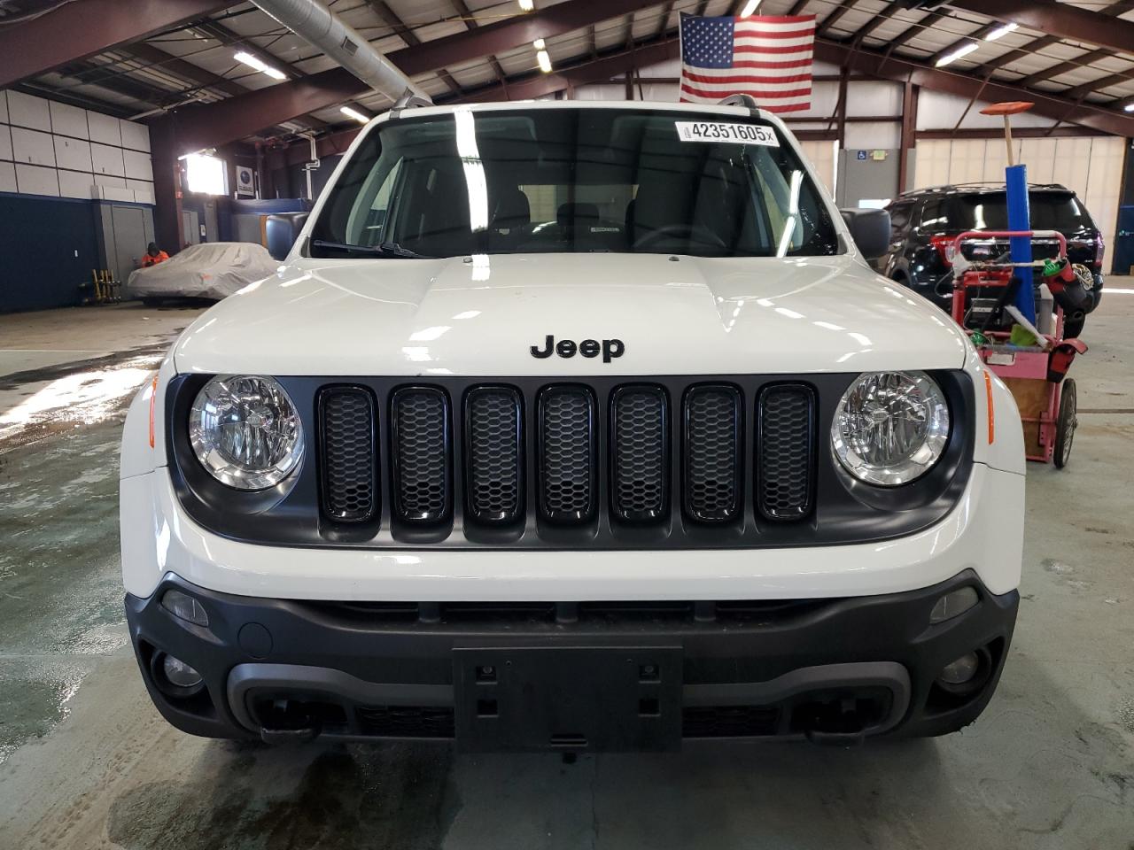 2018 Jeep Renegade - Image 5