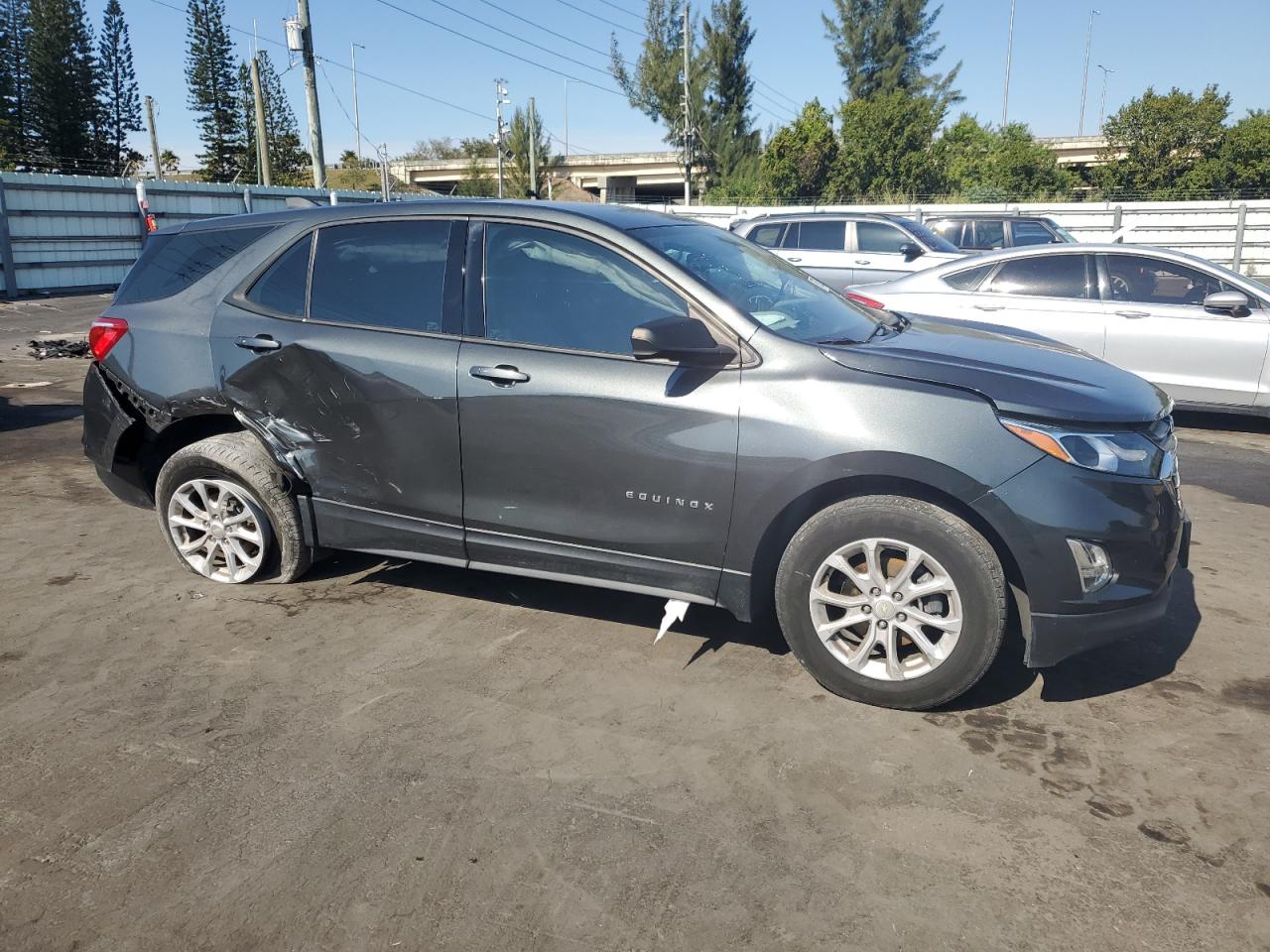 2018 Chevrolet Equinox - Image 4
