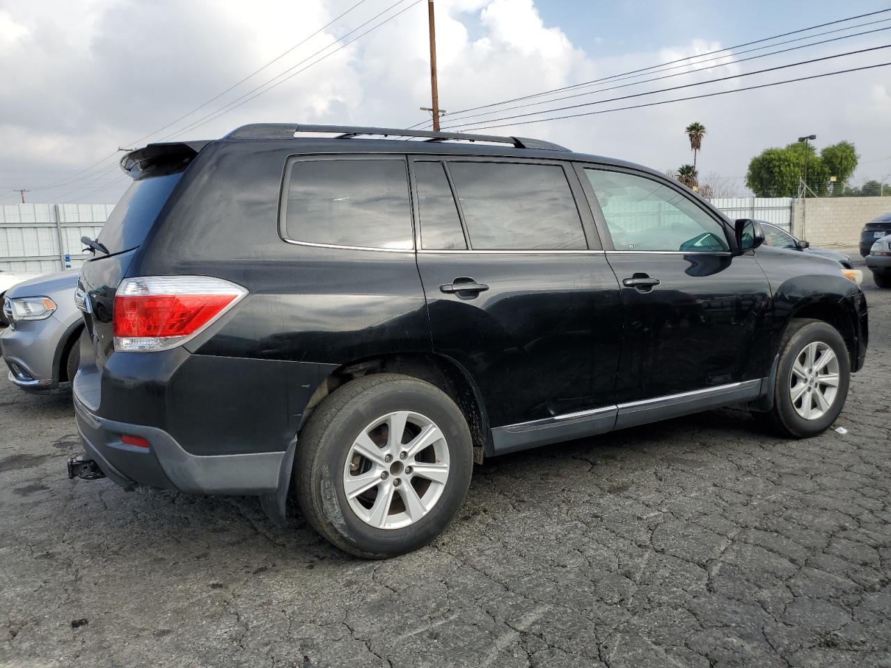 2011 Toyota Highlander - Image 3