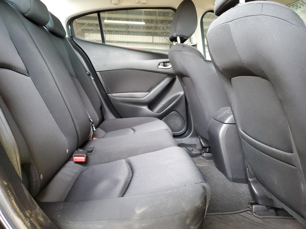 2014 Mazda 3 - Image 10