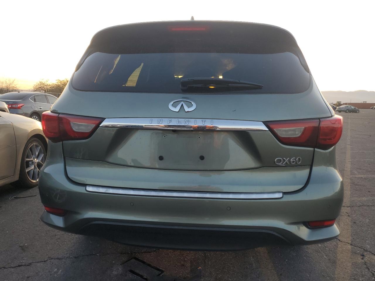2017 Infiniti QX60 - Image 6