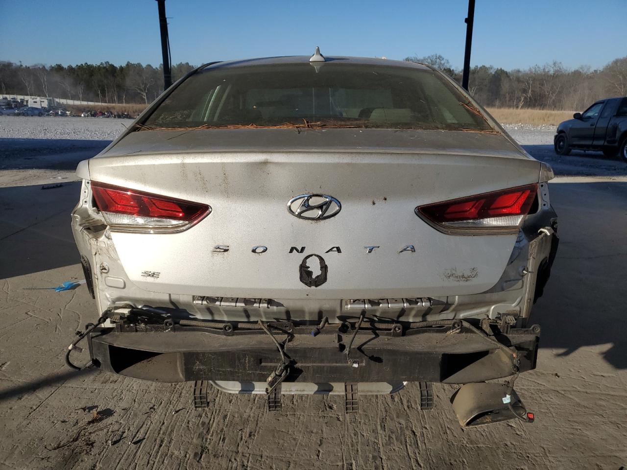 2018 Hyundai Sonata - Image 6