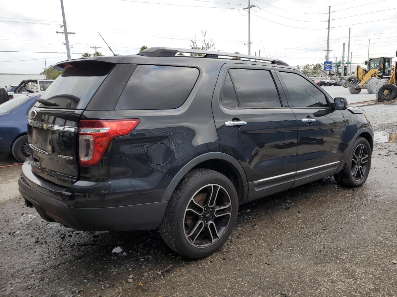 2014 Ford Explorer - Image 3