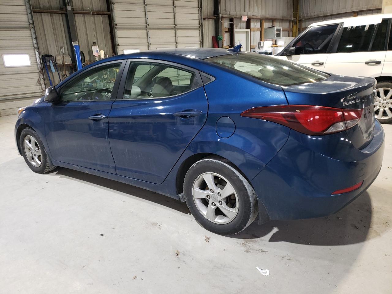 2014 Hyundai Elantra - Image 2