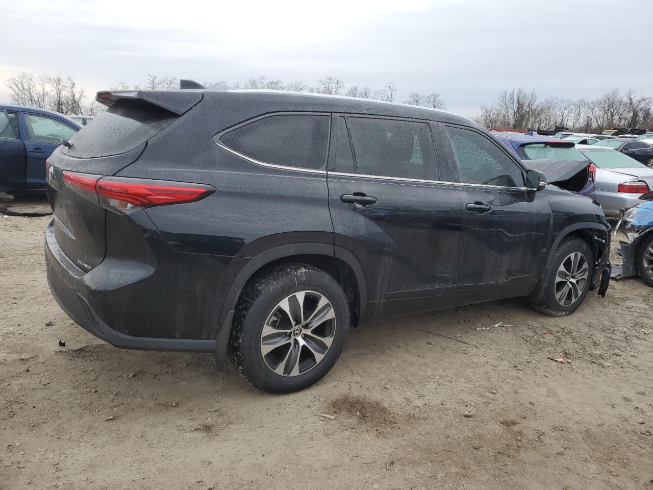 2020 Toyota Highlander - Image 3