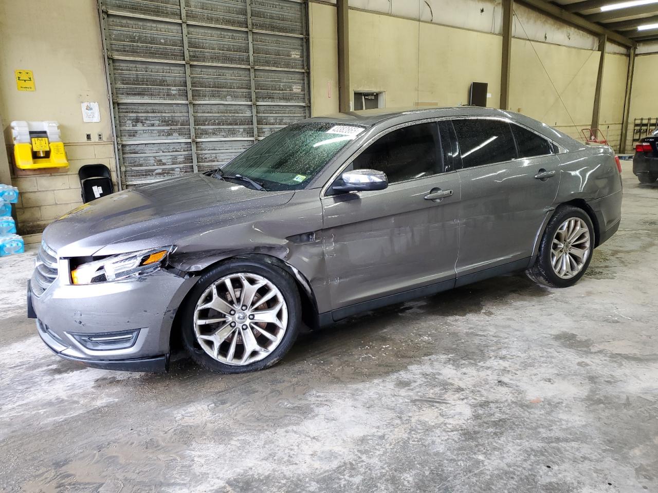 2014 Ford Taurus - Image 1