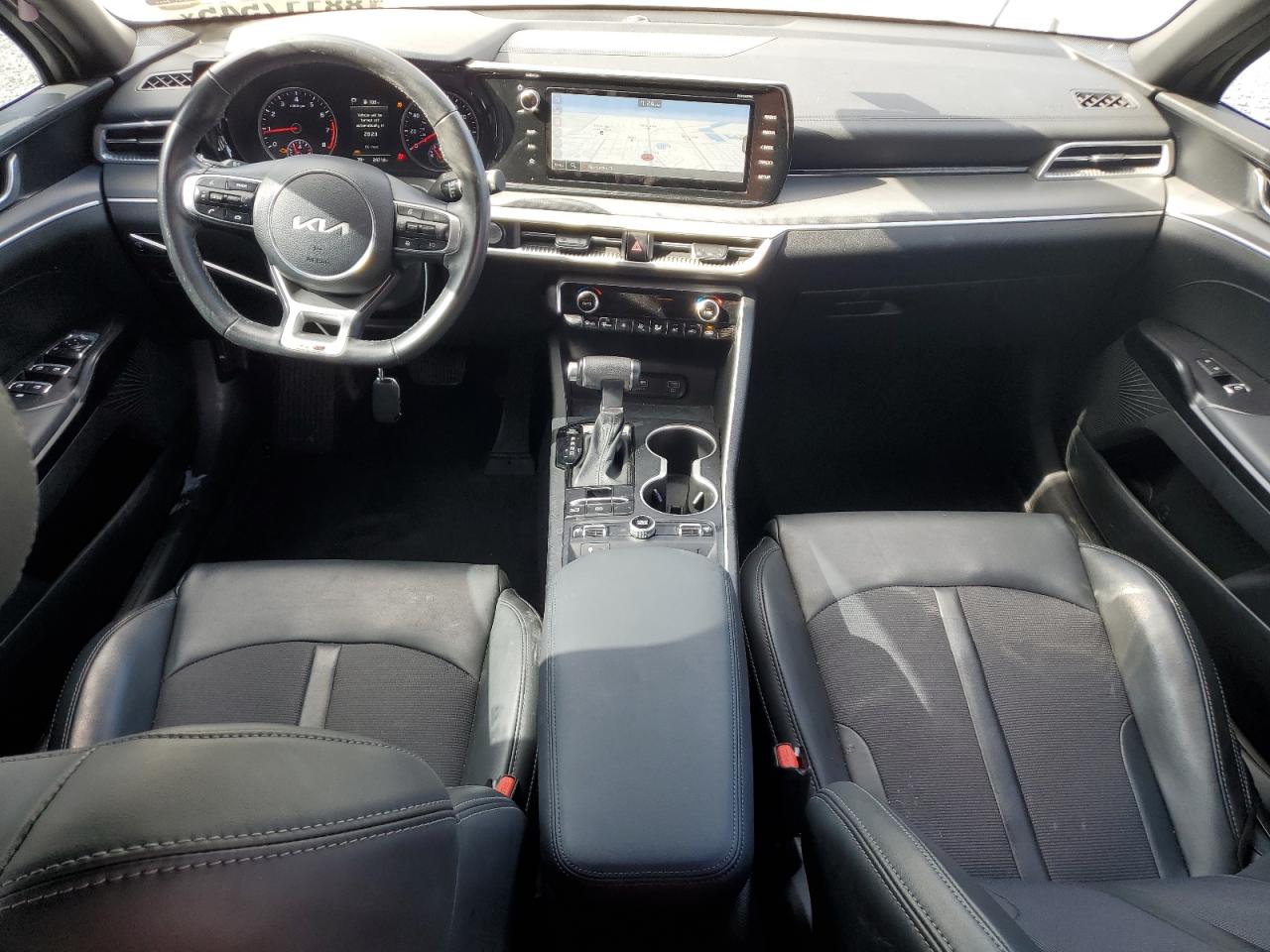 2022 Kia K5 - Image 8