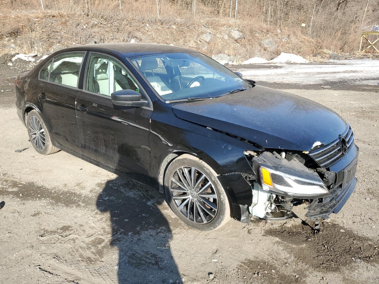 2016 Volkswagen Jetta - Image 4