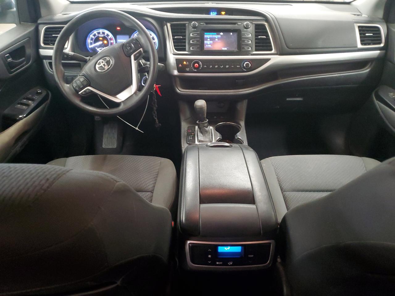 2016 Toyota Highlander - Image 8