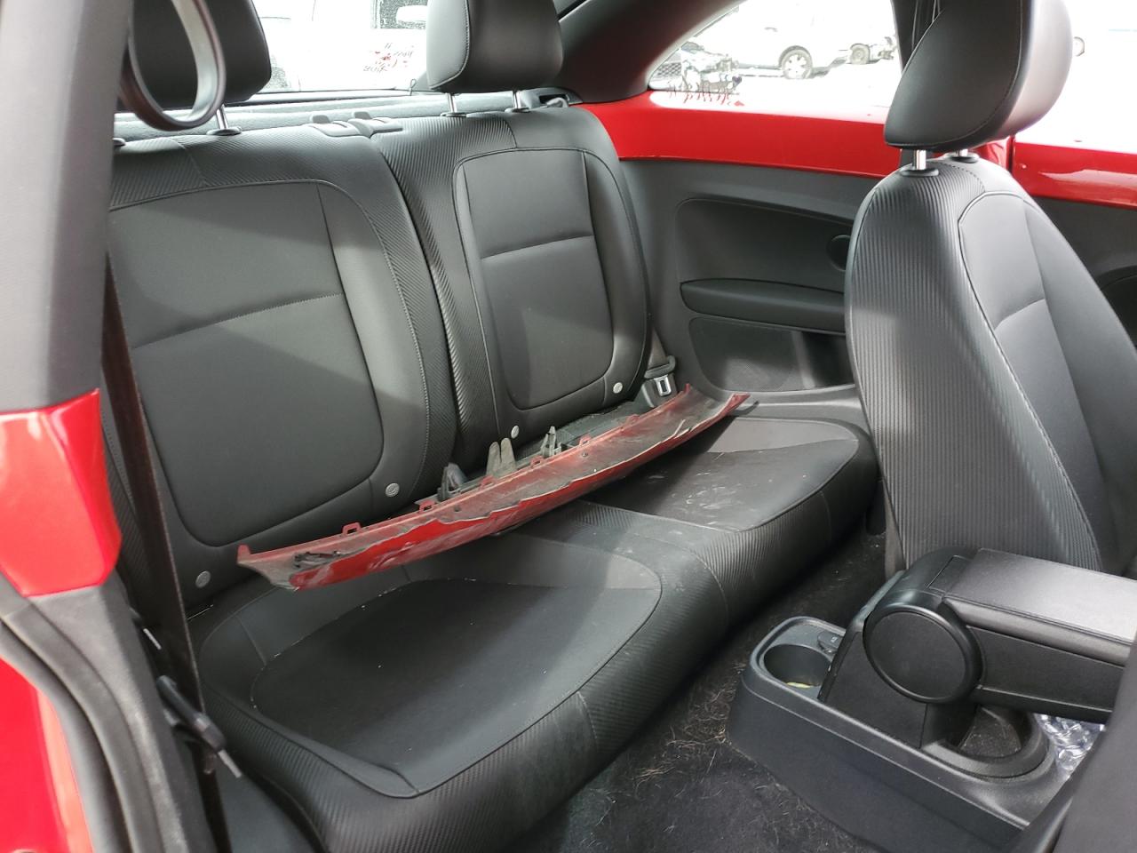 2015 Volkswagen Beetle - Image 11