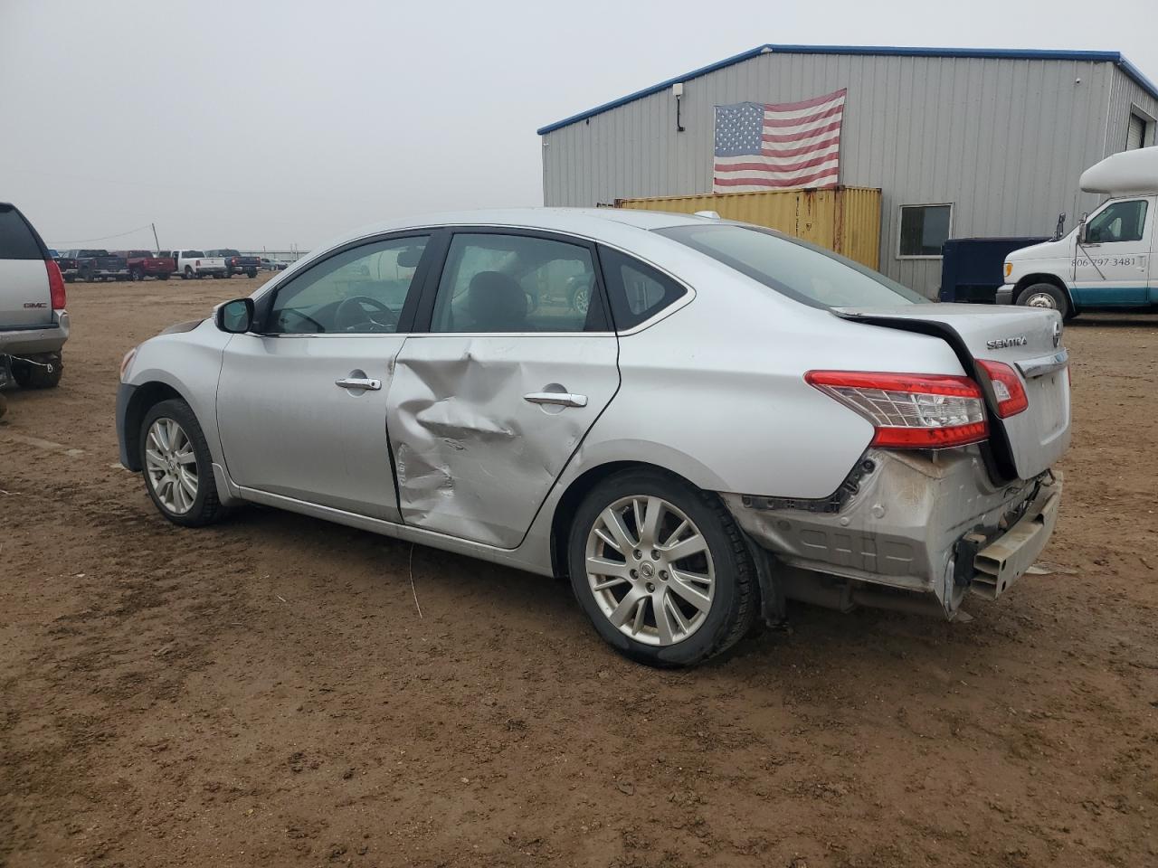 2015 Nissan Sentra - Image 2