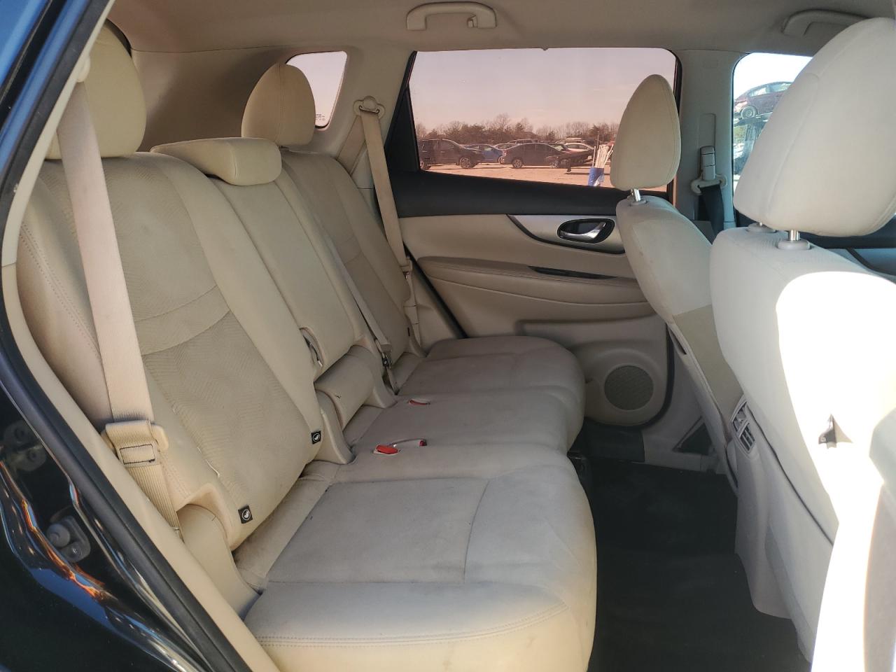 2016 Nissan Rogue - Image 12
