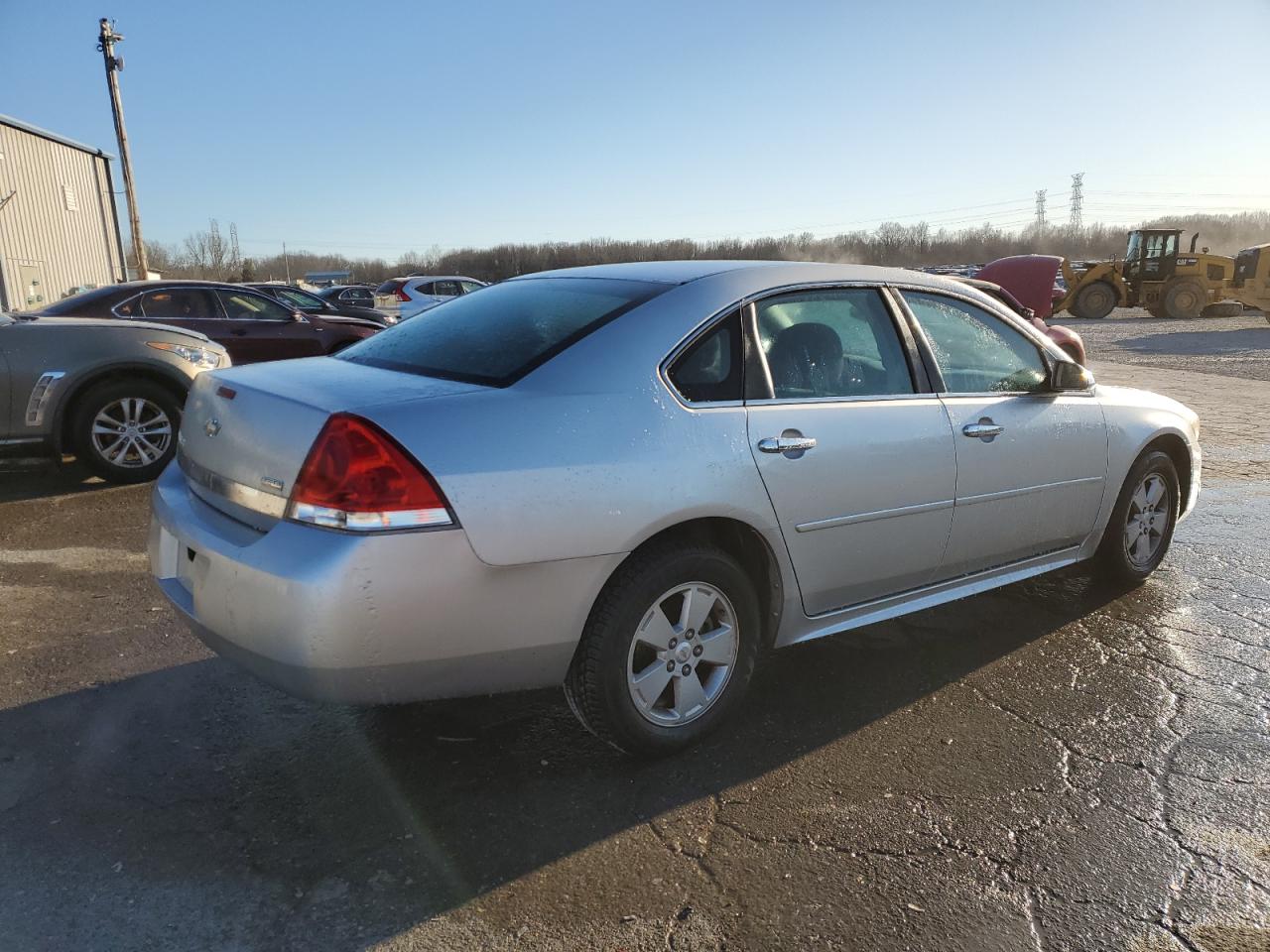2011 Chevrolet Impala - Image 3