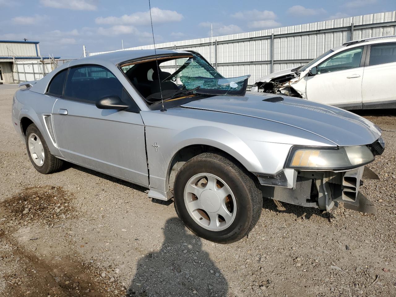 2001 Ford Mustang - Image 4