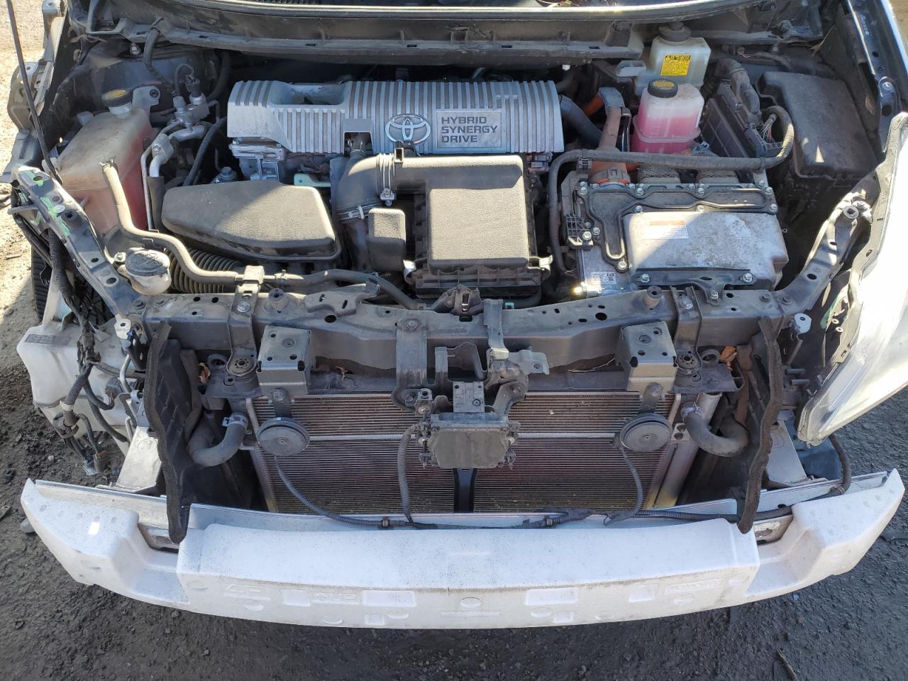 2012 Toyota Prius - Image 12
