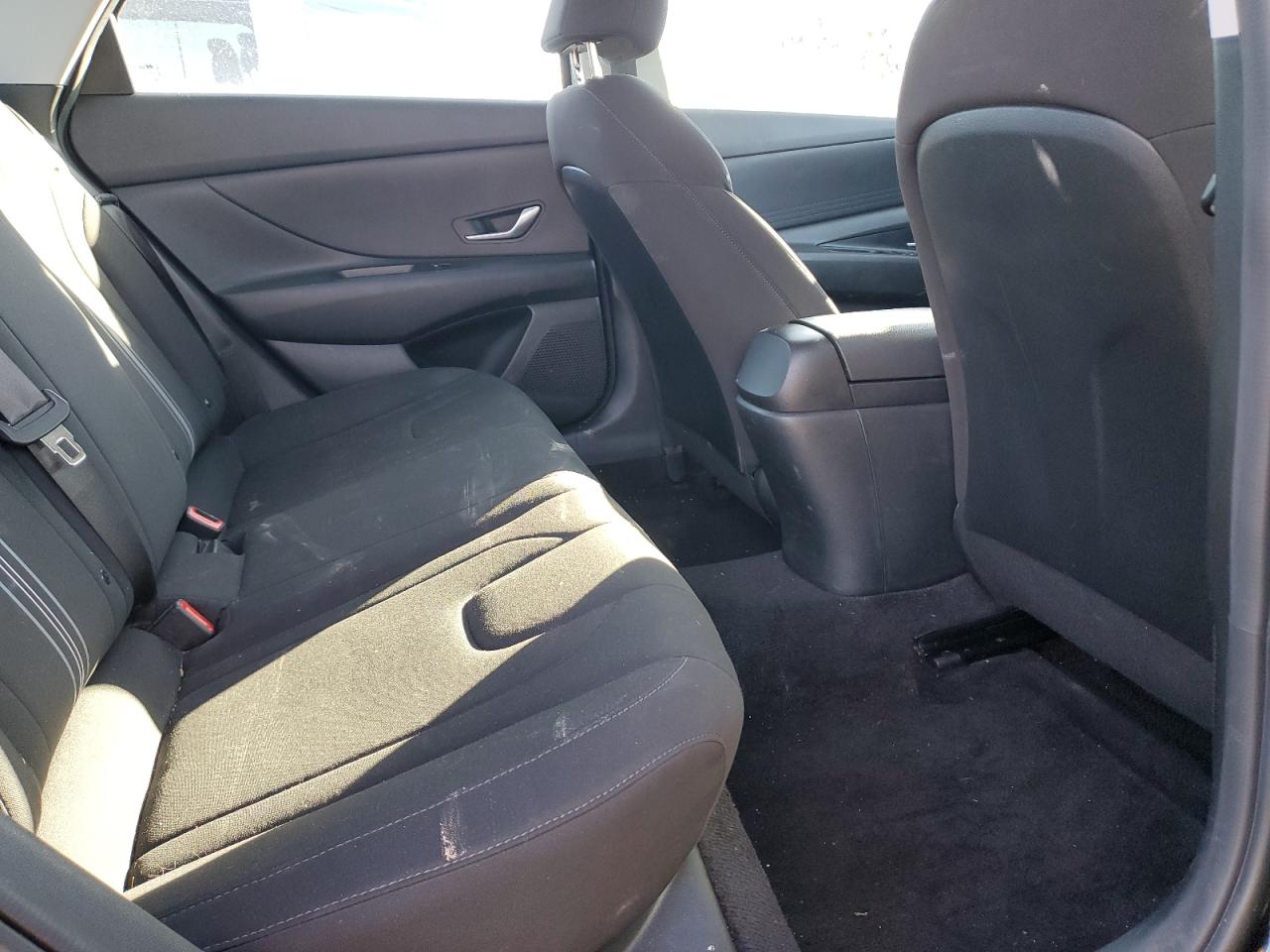 2023 Hyundai Elantra - Image 10