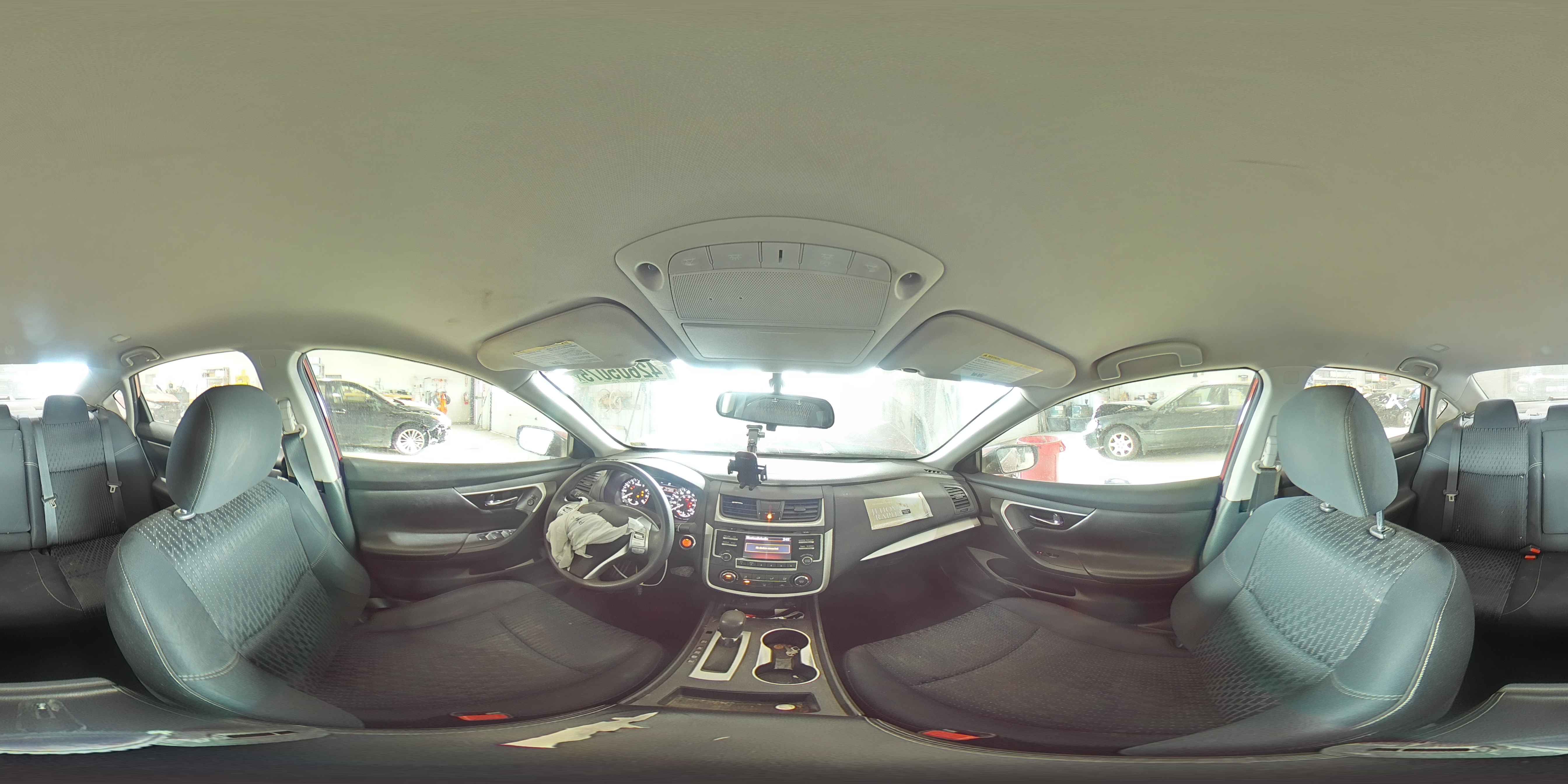 2016 Nissan Altima - Image 13