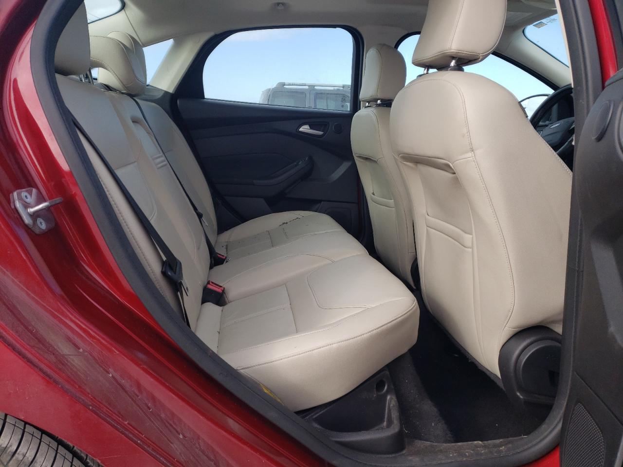 2015 Ford Focus - Image 10