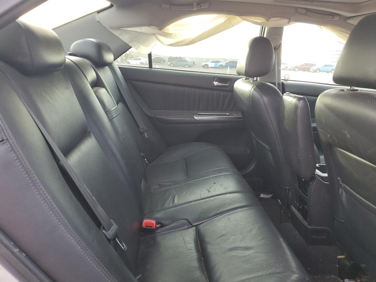 2004 Toyota Camry - Image 10