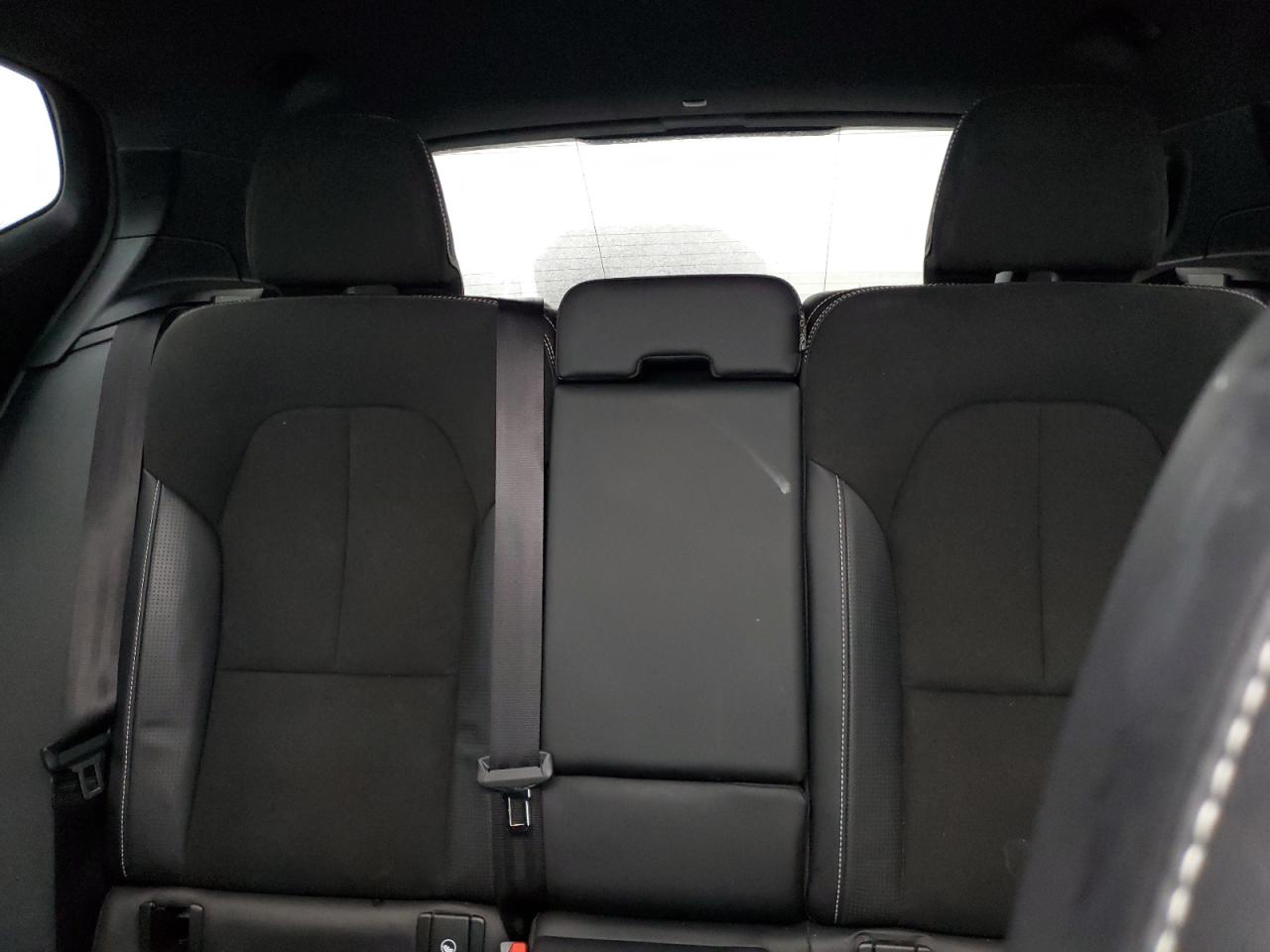 2019 Volvo XC40 - Image 10