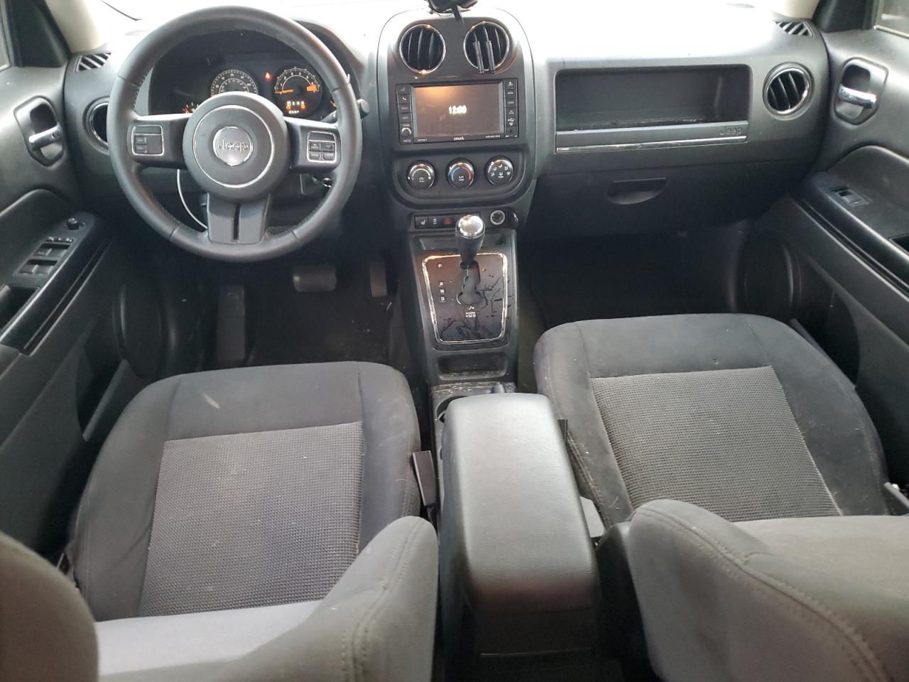 2014 Jeep Liberty (Patriot) - Image 8