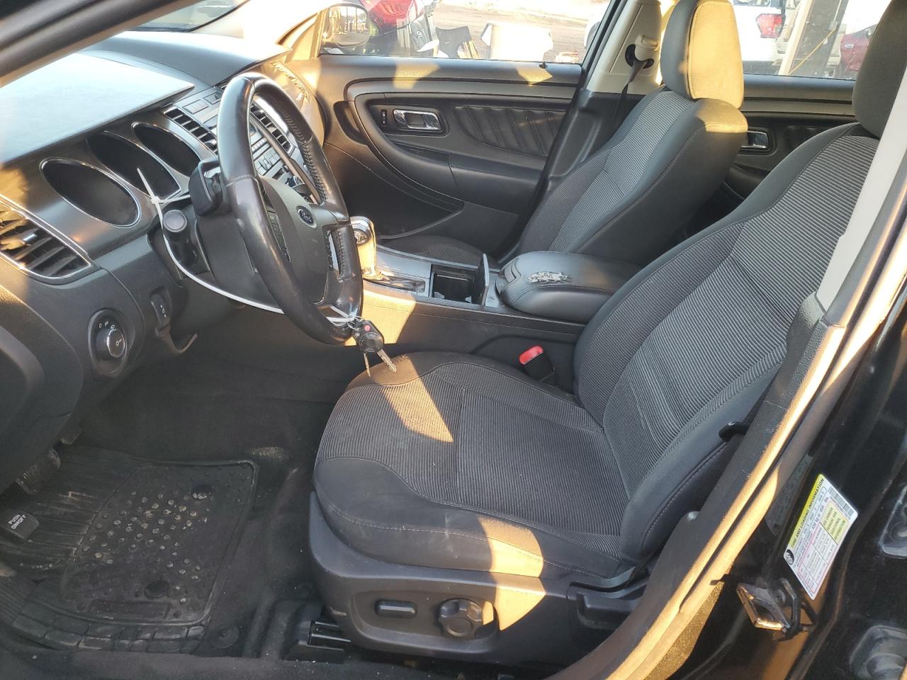2011 Ford Taurus - Image 7