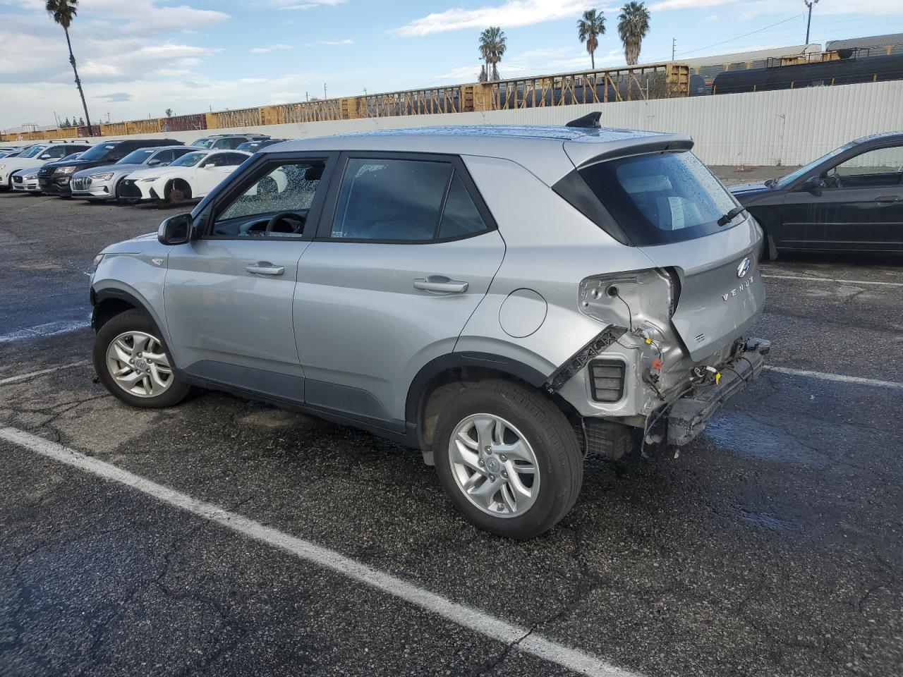 2021 Hyundai Venue - Image 2