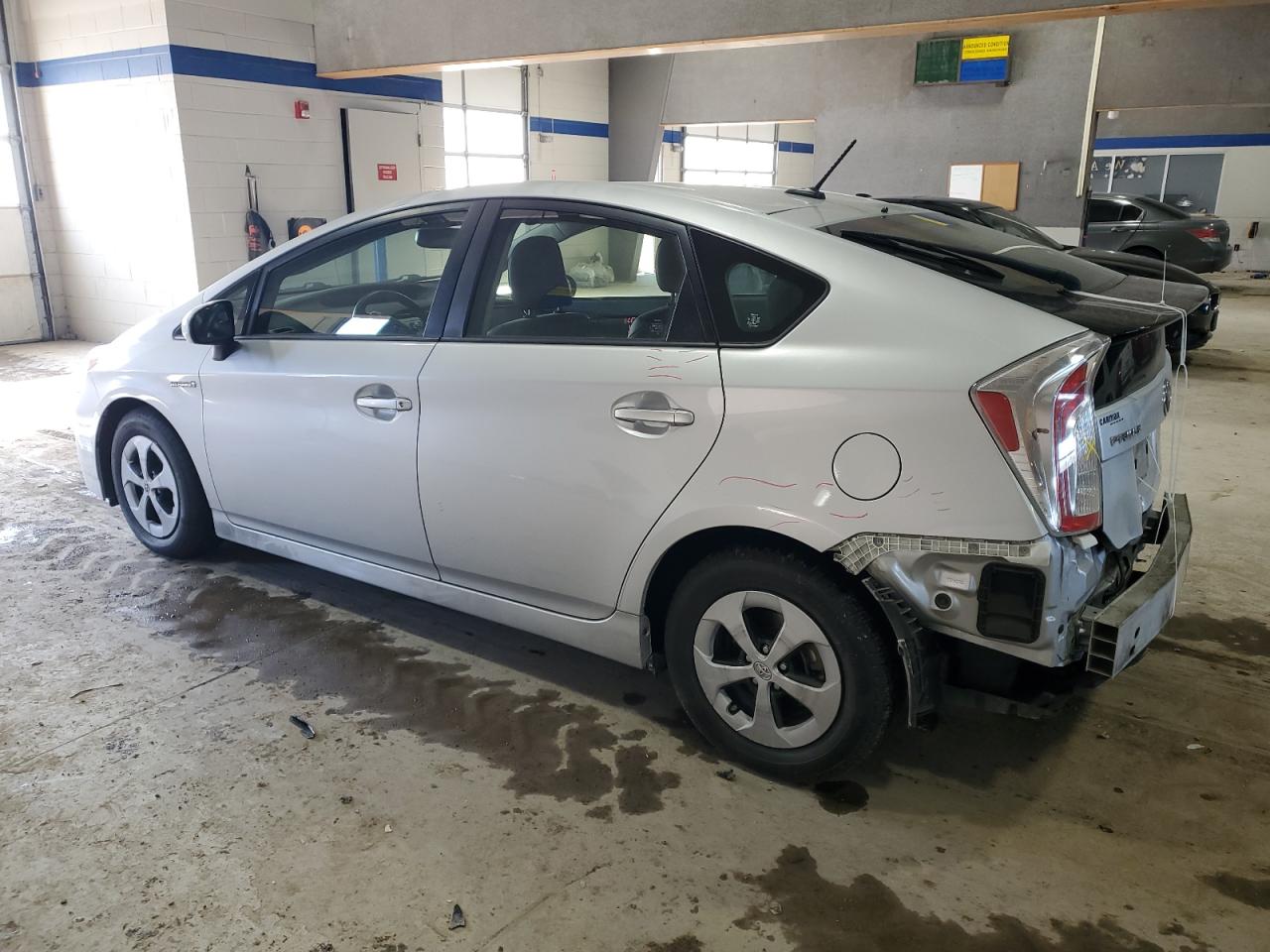 2014 Toyota Prius - Image 2