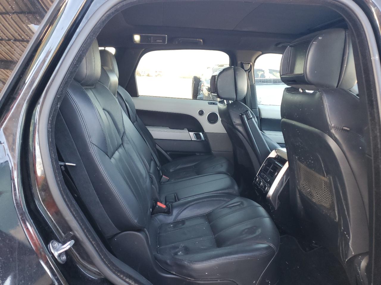 2014 Land Rover Range Rover - Image 11